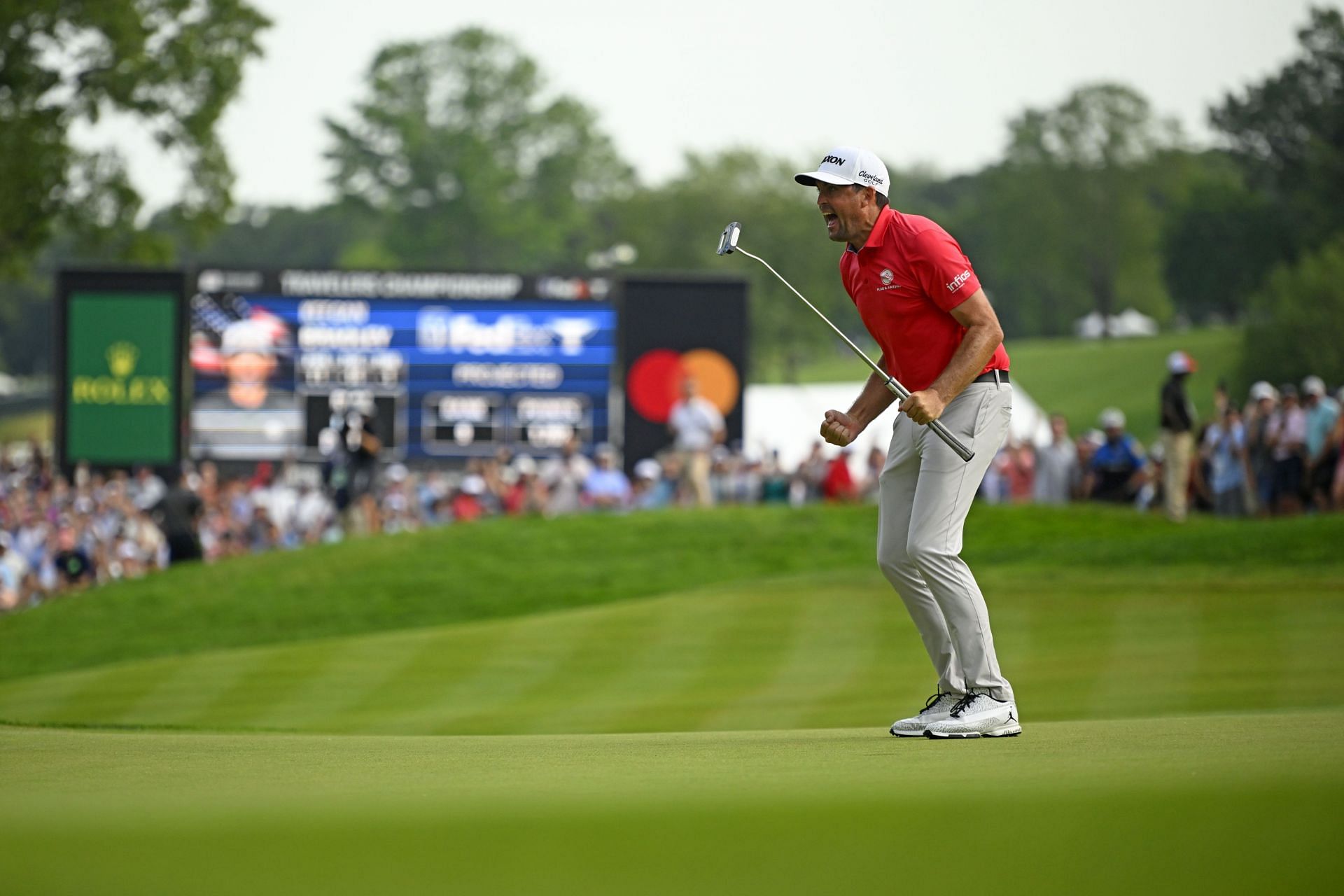 Keegan Bradley celebrates his winning birdie putt at the Travelers Championship 2025 (Image Source: Getty)